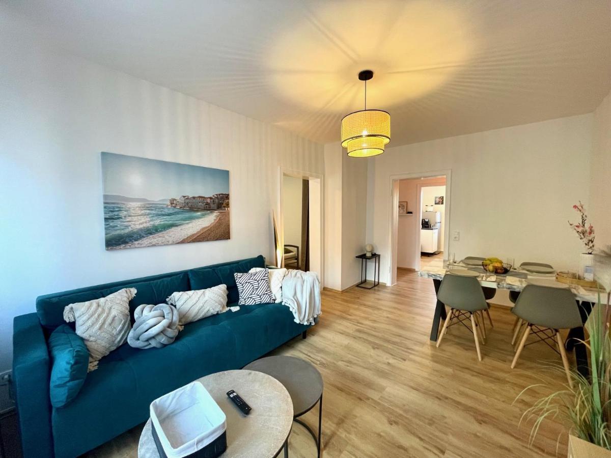 Downtown Apartment By Ninja Spaces - Kingsize-Bett, Kueche, Netflix, Terrasse Wuppertal Esterno foto
