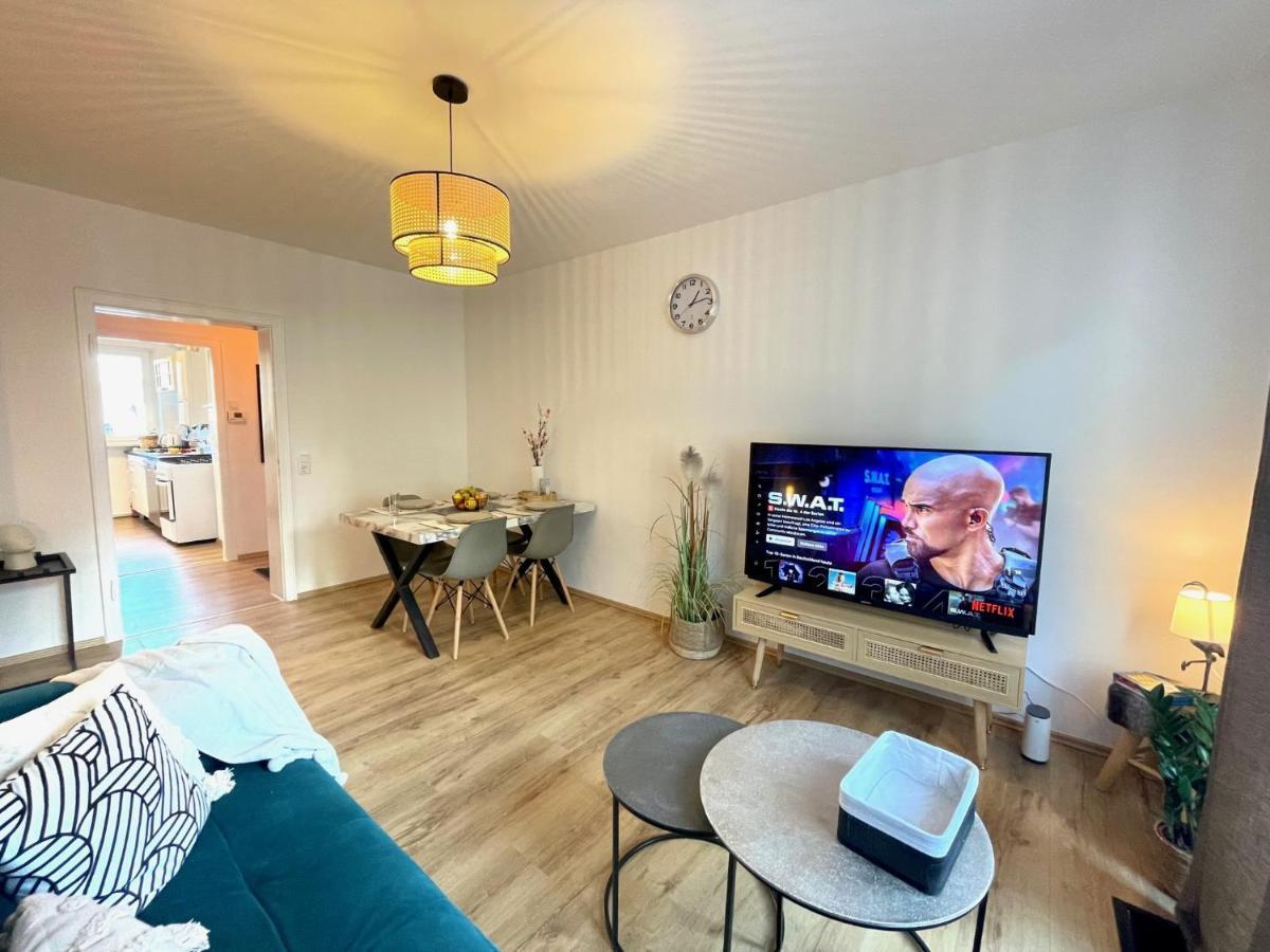Downtown Apartment By Ninja Spaces - Kingsize-Bett, Kueche, Netflix, Terrasse Wuppertal Esterno foto